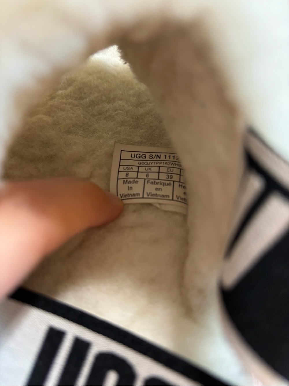 UGG platform slippers - Picture 3 of 5